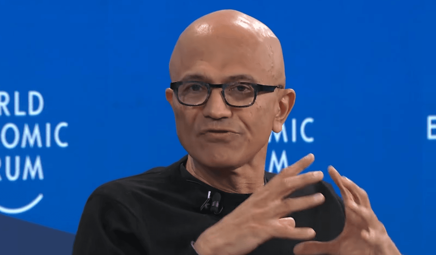 Satya Nadella apoia cortes e reestruturação agressiva no Xbox